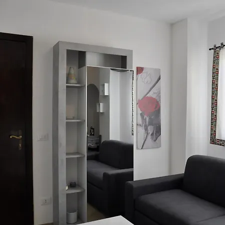 Elena House - Mareri *