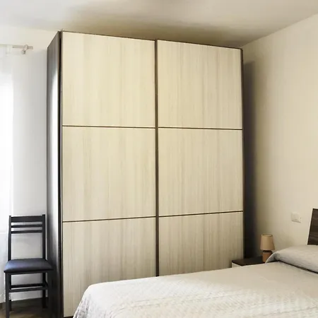 Elena House - Mareri *