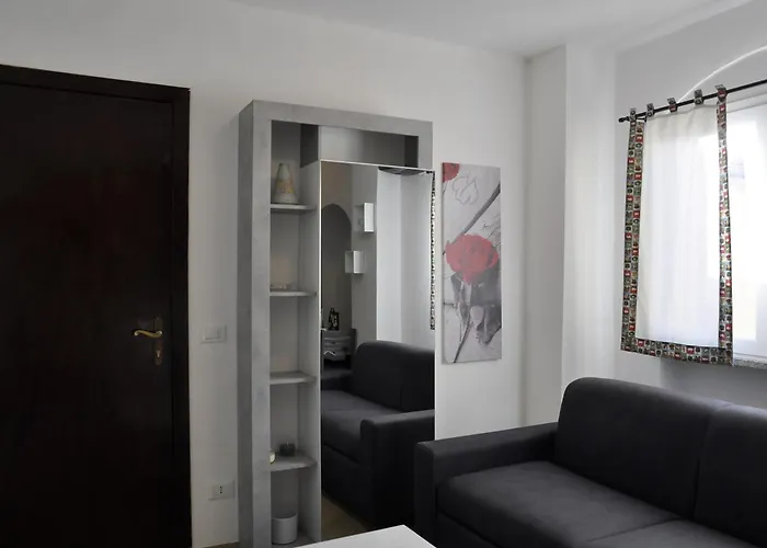 Elena House - Mareri *